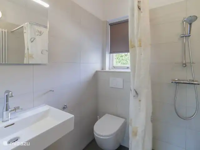 Location de Vacances Pays-Bas, Zélande, Wemeldinge, maison de vacances - Villapark de Oesterbaai - 74 Salle de bain 1