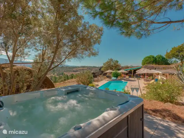 vakantiehuis huren in Portugal, Guarda, Vila Franca da Serra – Quinta da Estrela - Casa Pemba Quinta da Estrela - jacuzzi & zwembad