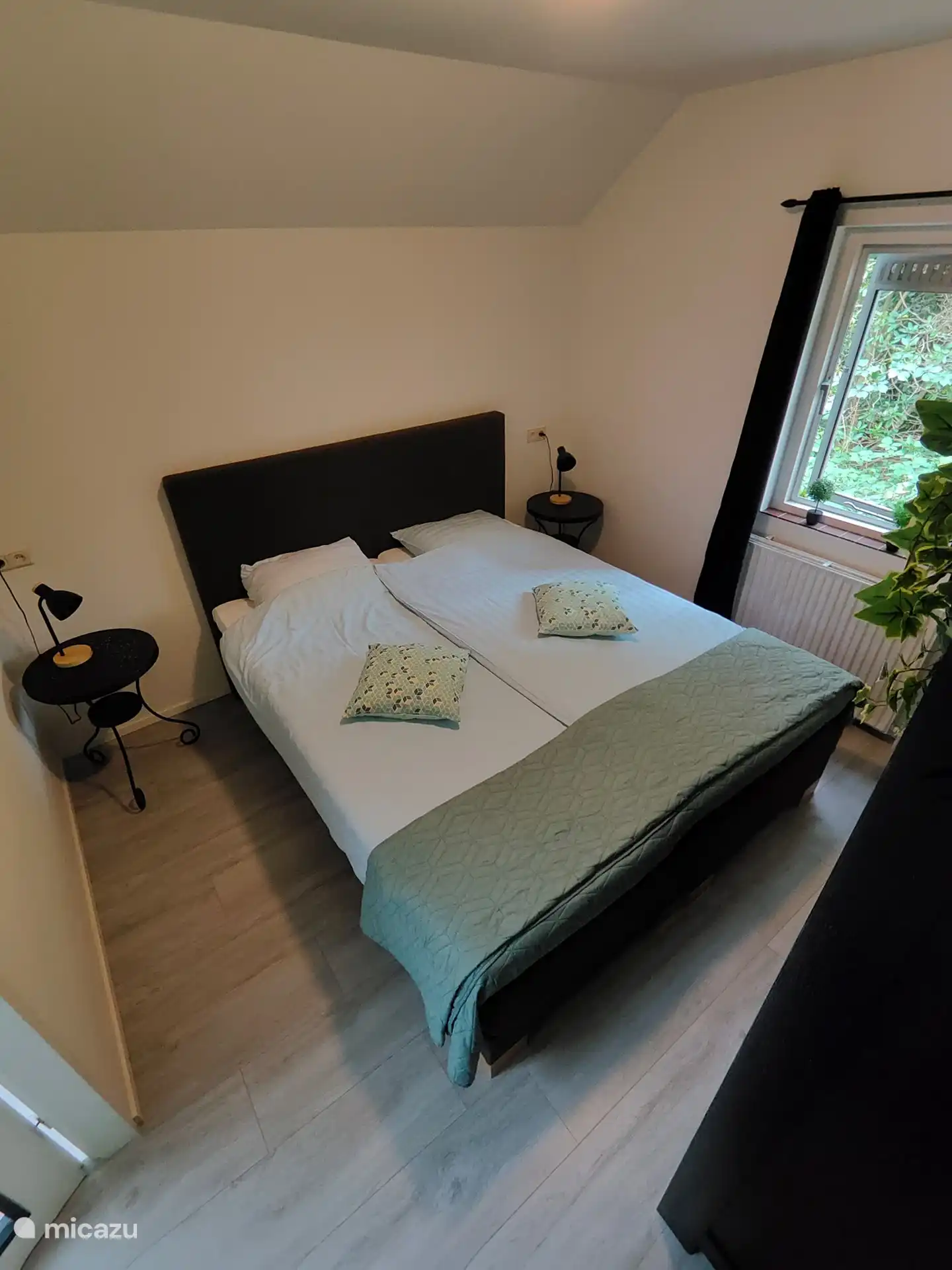 Schlafzimmer 1 - Kingsize-Bett Doppelbett 180x220cm - Knabbern