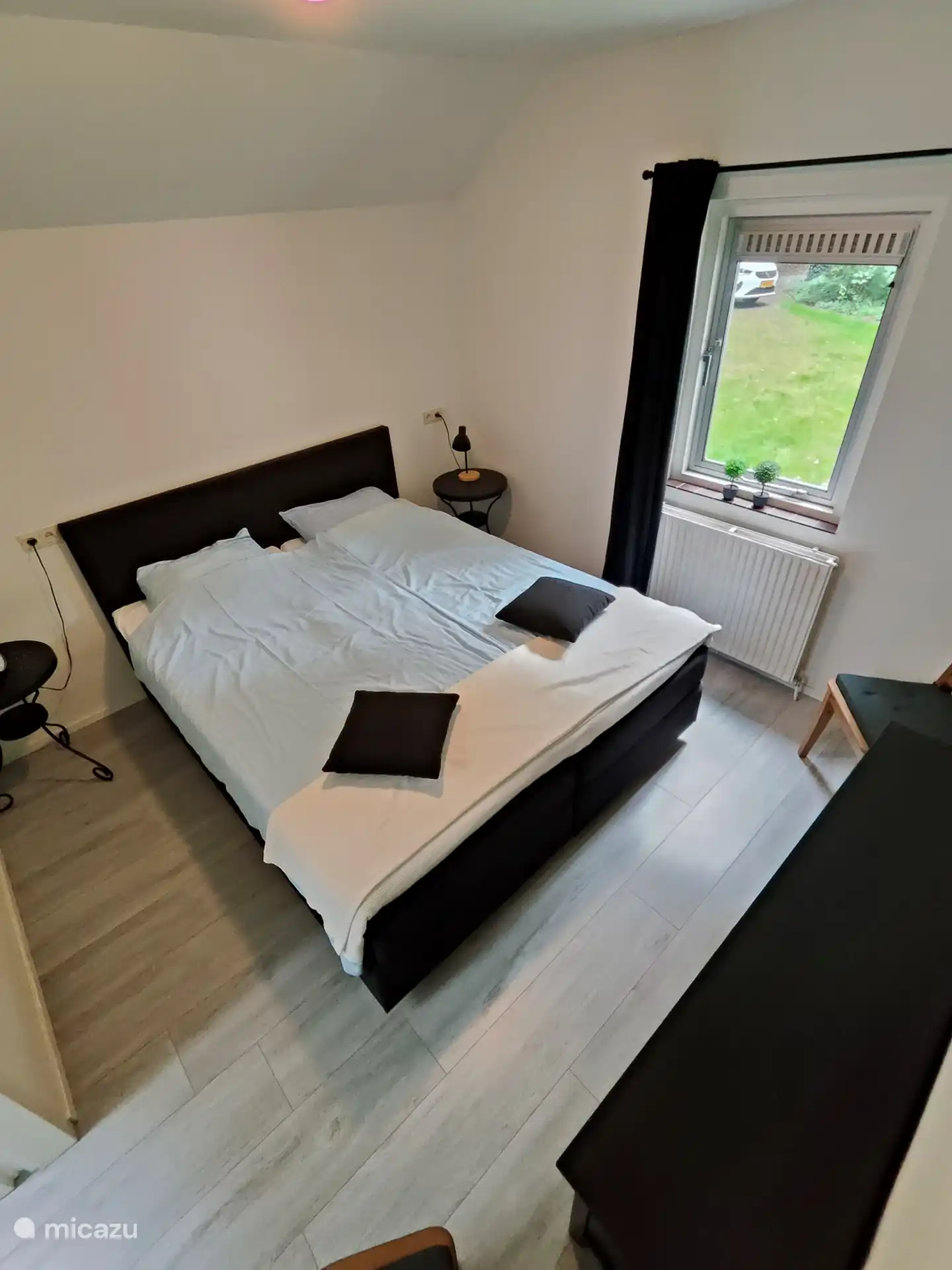 Schlafzimmer 1 - Kingsize-Bett Doppelbett 180x220cm - Babbel