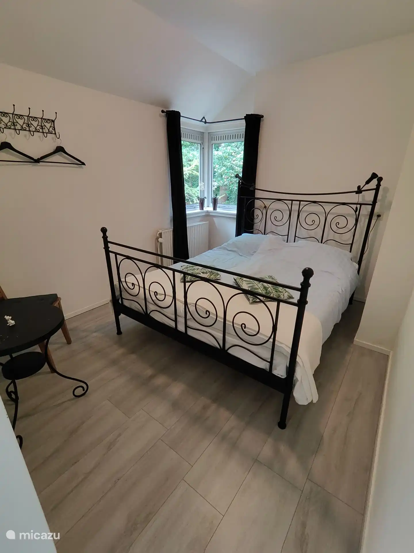 Schlafzimmer 2 - Queensize-Doppelbett 160x200cm - Babbel