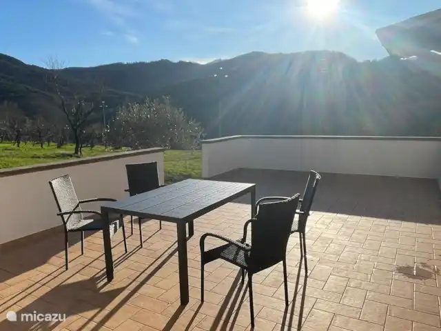 casa vacacional en Italia, Umbría, Asís  – Casa vacanza Ponte Marchetto Desde tu terraza, mirando al este, hacia el sol naciente
