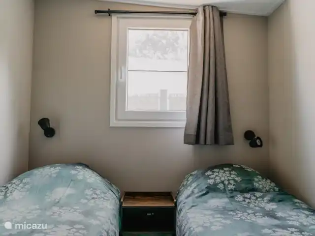 Luxueux et confortable Boshuisje 34 @Veluwe | Pays-Bas, Gueldre, Wells - chalet La 2ème chambre dispose de 2 lits. Vous pouvez les séparer ou les pousser ensemble.