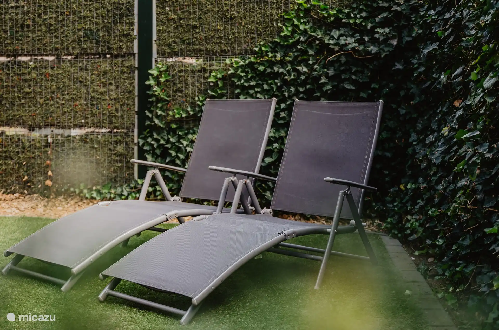 Des transats pour une sensation de vacances ultime