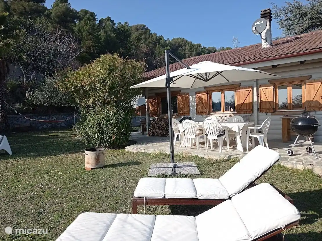 Terrasse auf der Meerseite