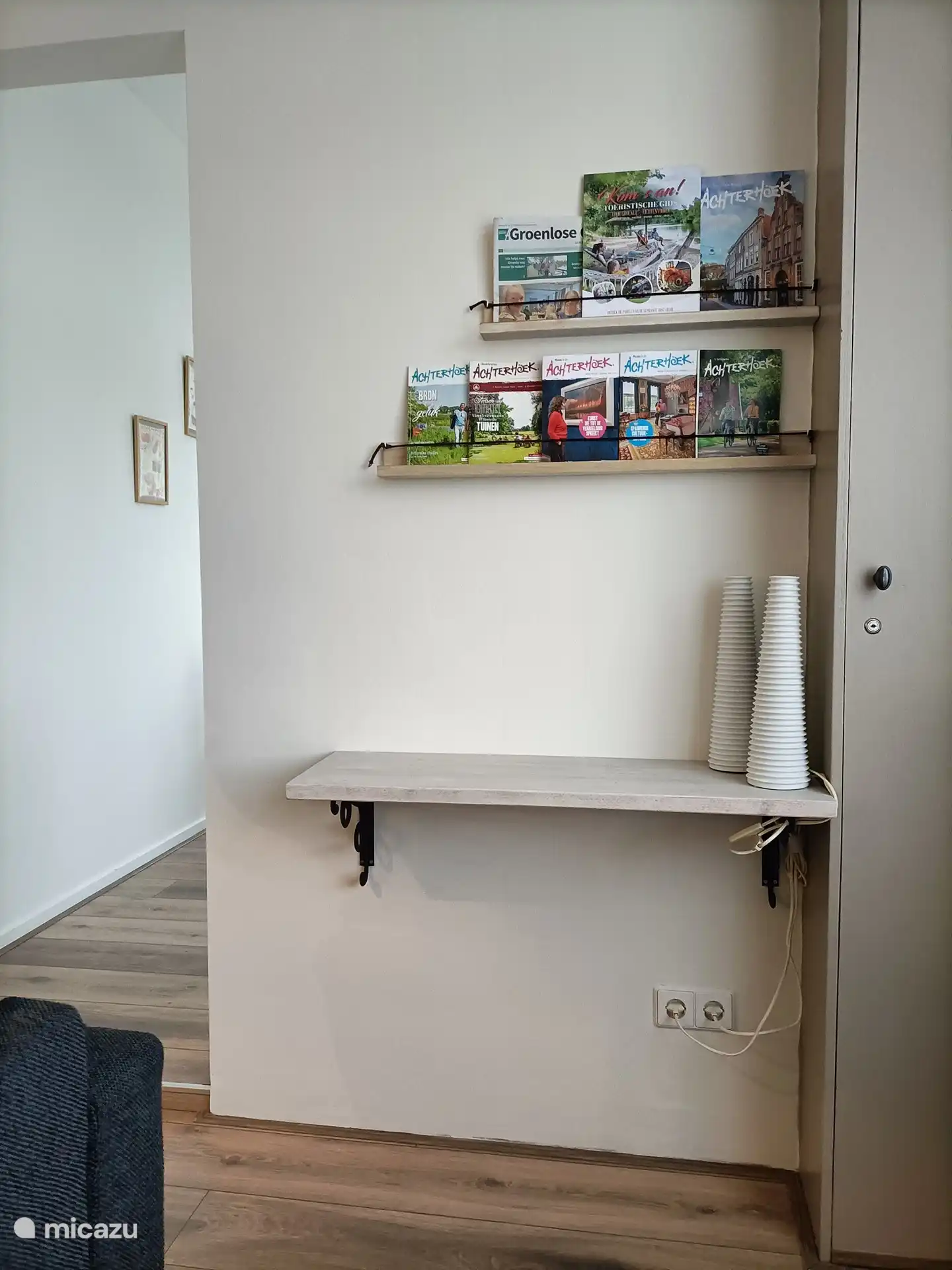 Es gibt auch eine umfangreiche Sammlung von Broschüren über die Region