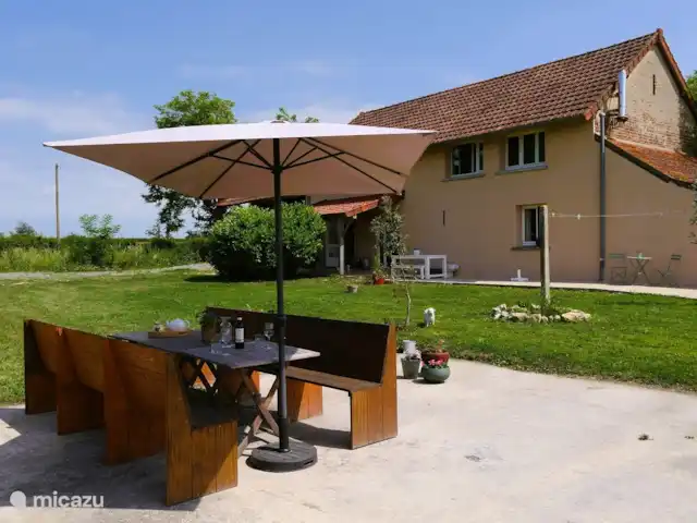 Location de Vacances France, Nièvre, Nevers, ferme - Cachez-vous Location de Vacances France, Nièvre, Nevers, ferme - Cachez-vous