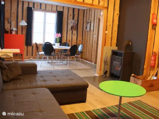 Vakantiehuis nabij Branäs huren in Zweden, Värmland, Branas - vakantiehuis Overzicht woonkamer met extra eethoek