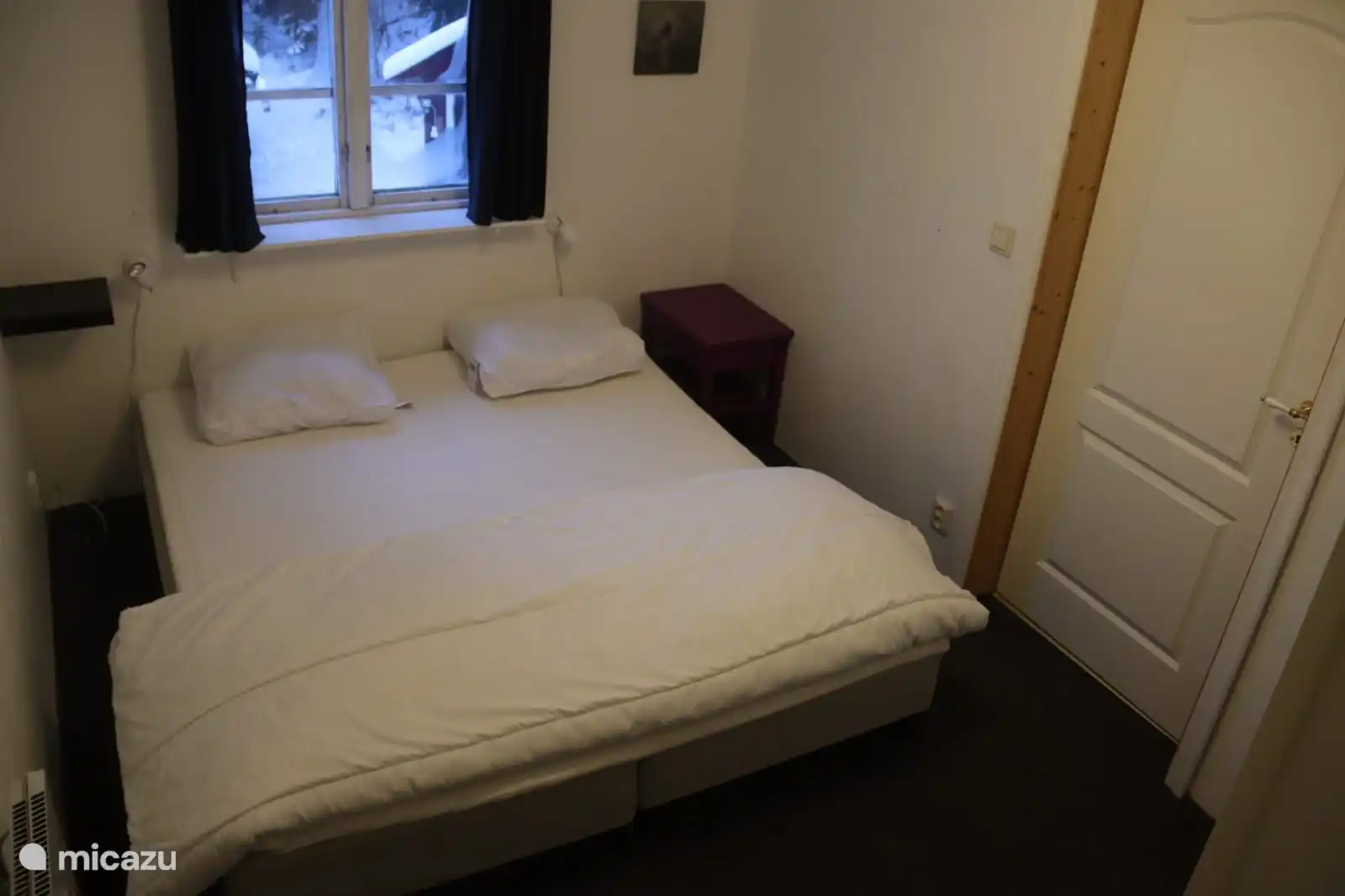 Lit double dans la chambre 1