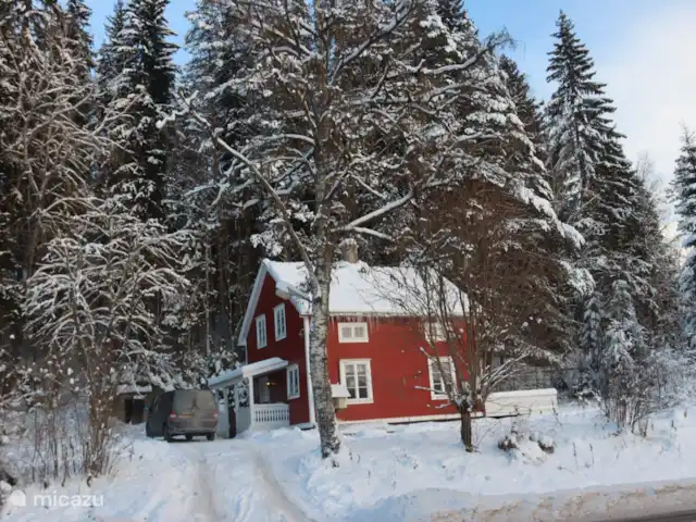 Vakantiehuis nabij Branäs huren in Zweden, Värmland, Branas - vakantiehuis Buitenaanzicht vanaf de straat