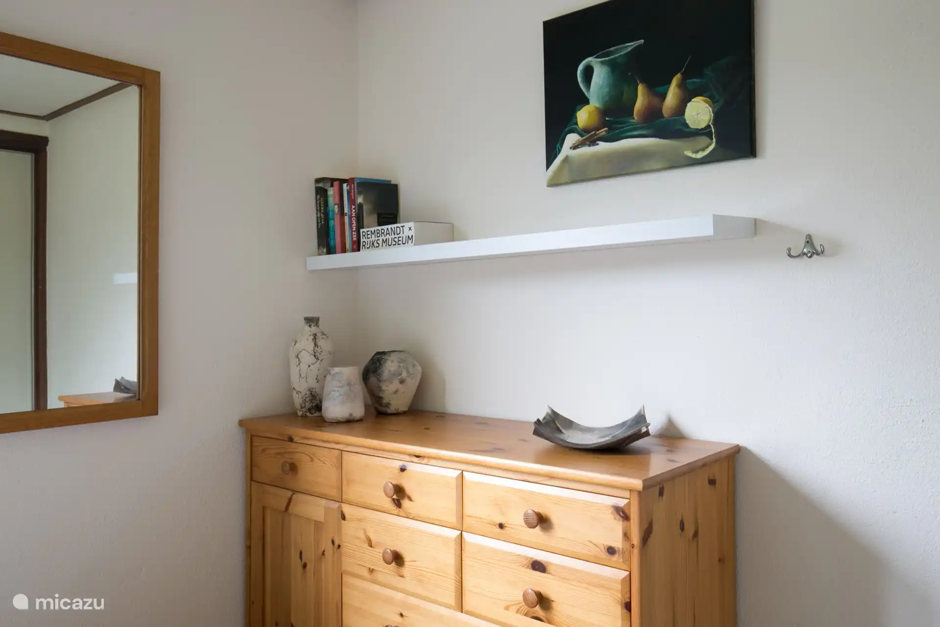 chambre à coucher avec placard