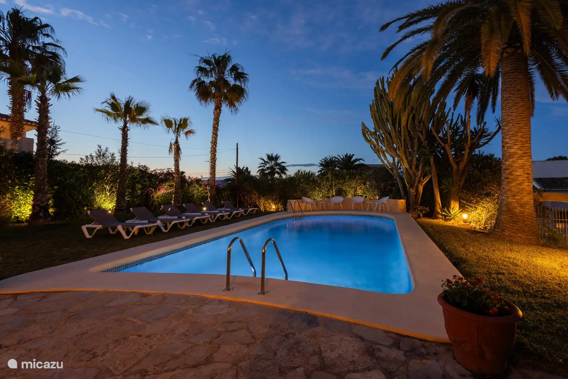 Casa Leana by night III