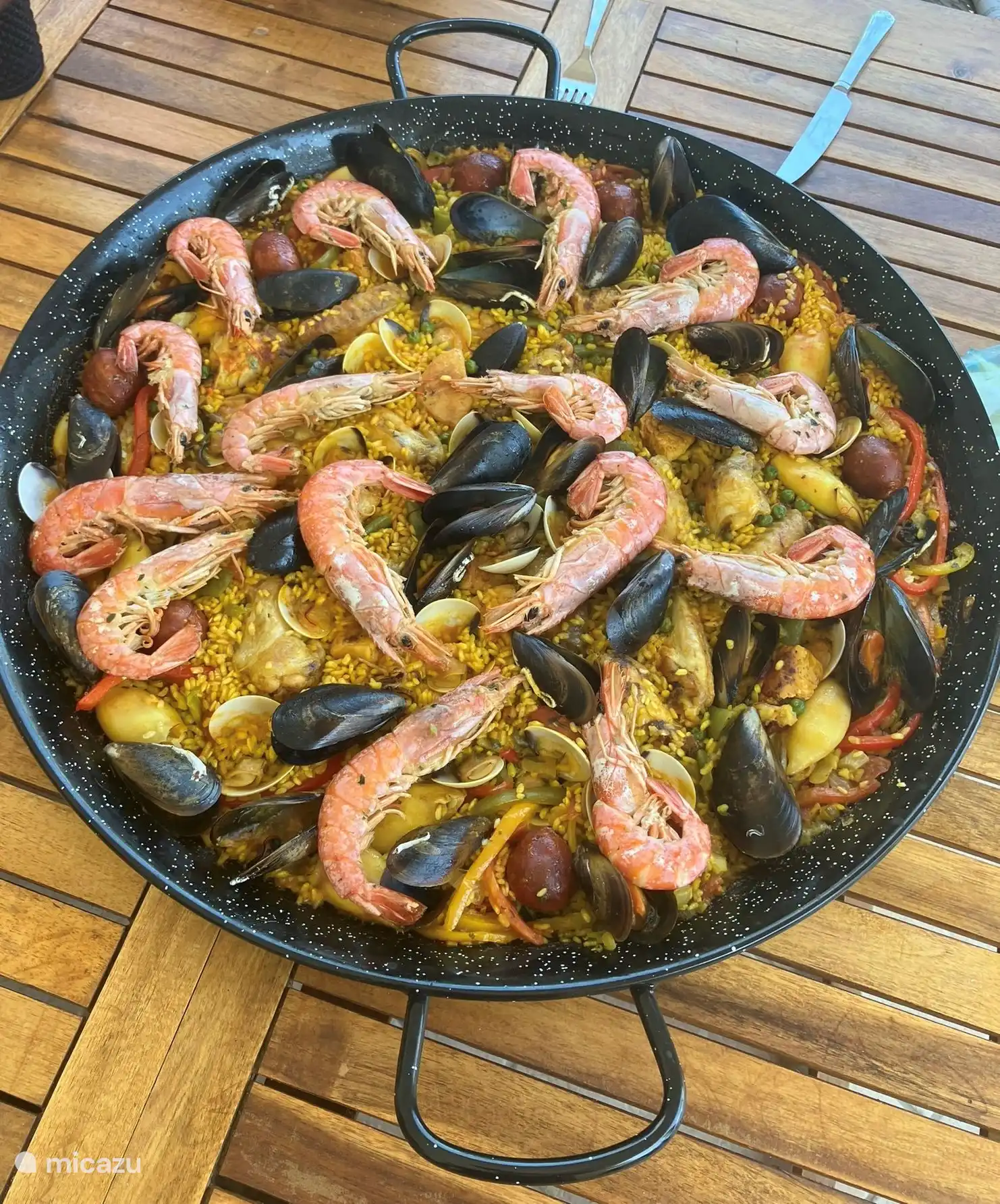 Paella tastes nowhere as good as on your own terrace:-)