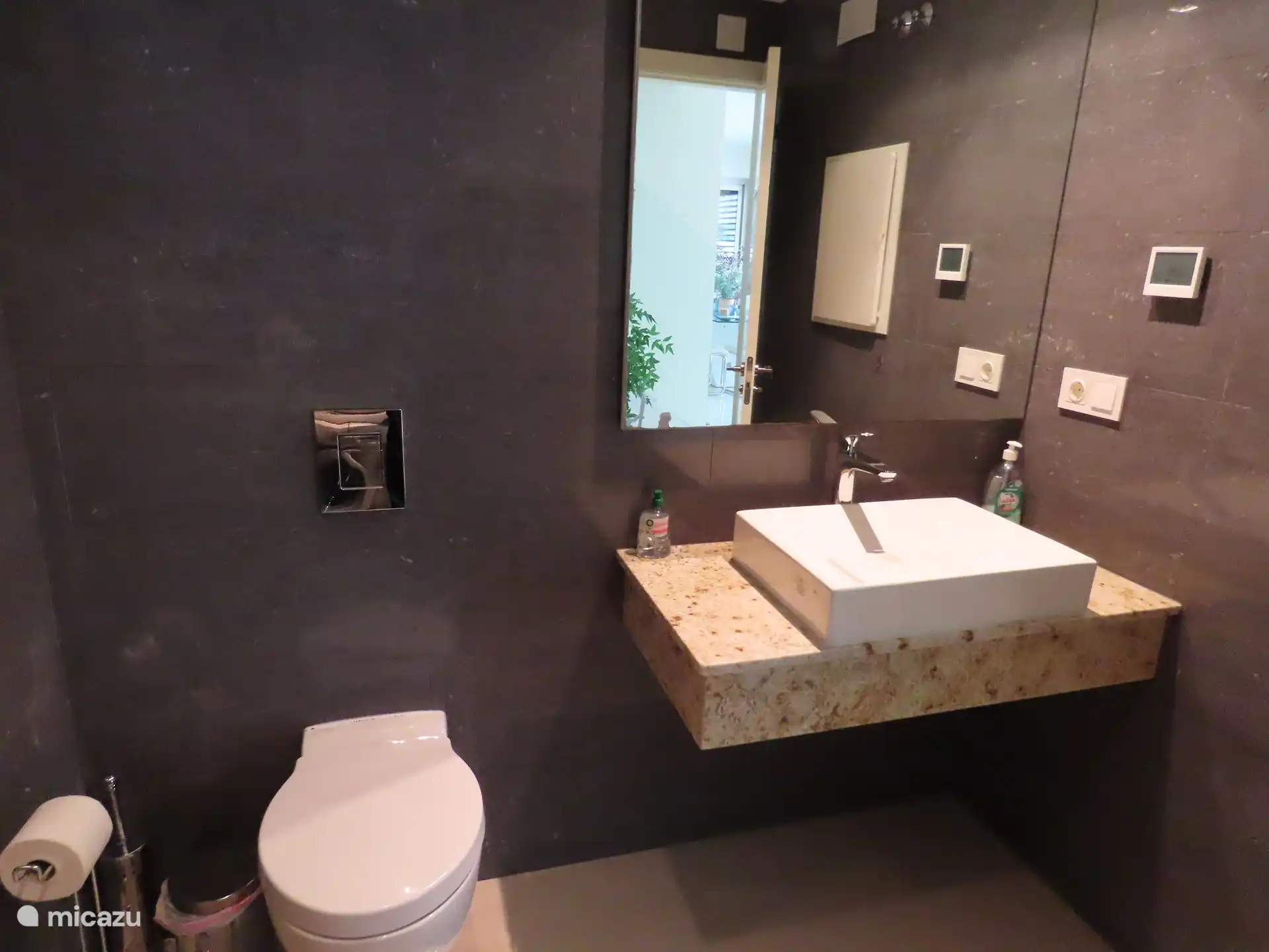 Gästetoilette im Erdgeschoss