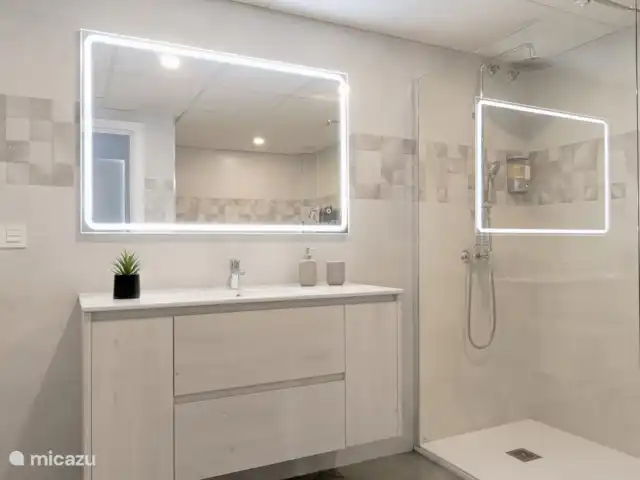 Altea sky and sea huren in Spanje, Costa Blanca, Altea - appartement Badkamer 1