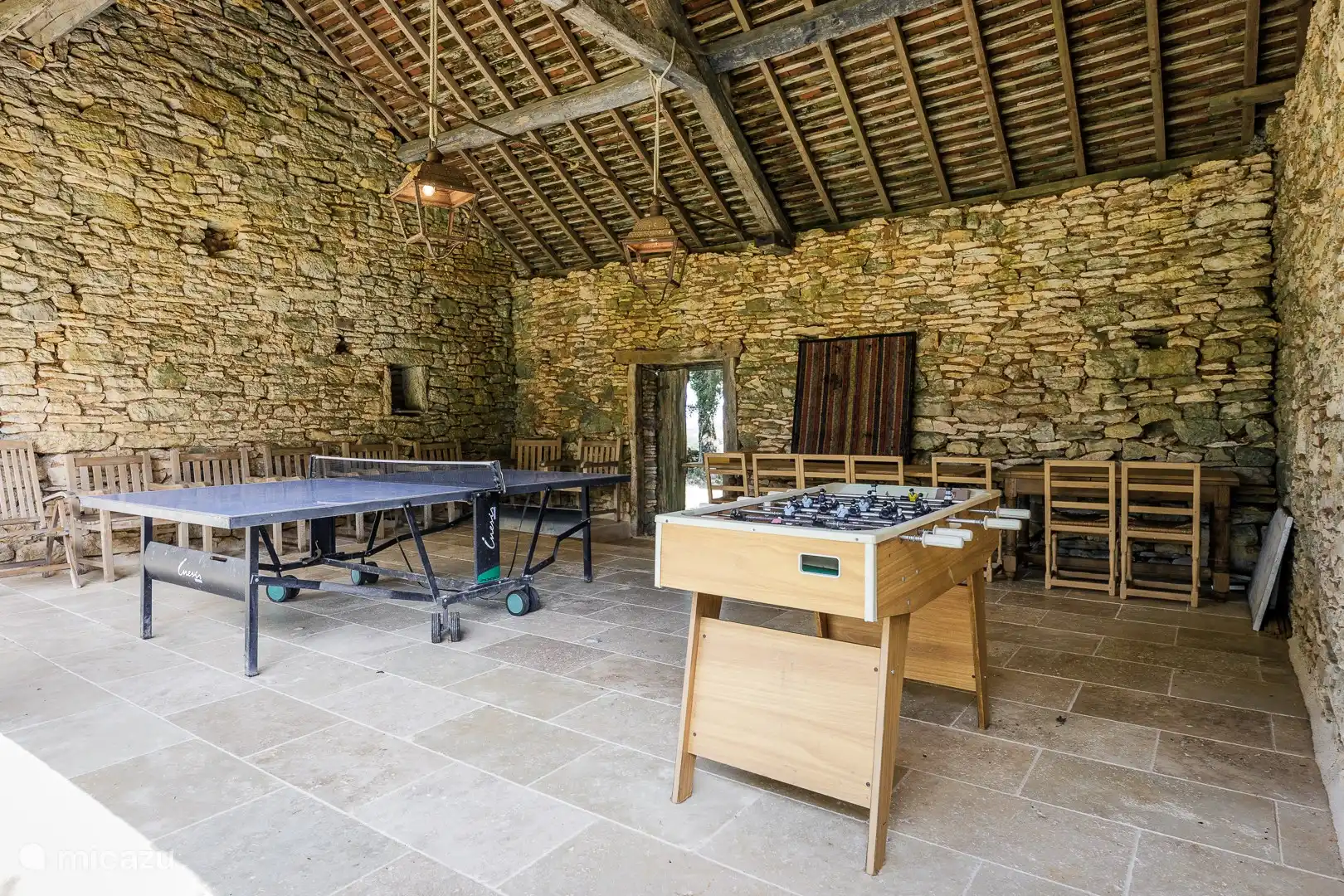 Tennis de table et baby-foot