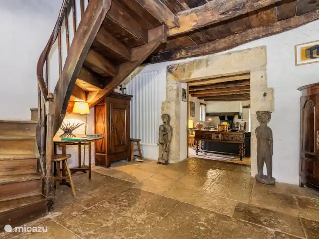 Mas de Comtesse | France, Lot, Saint-Cirq-Lapopie - maison de vacances Escalier menant au premier étage