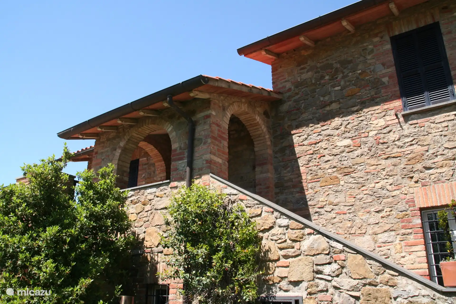 Tienes tus propias escaleras a tu apartamento. 