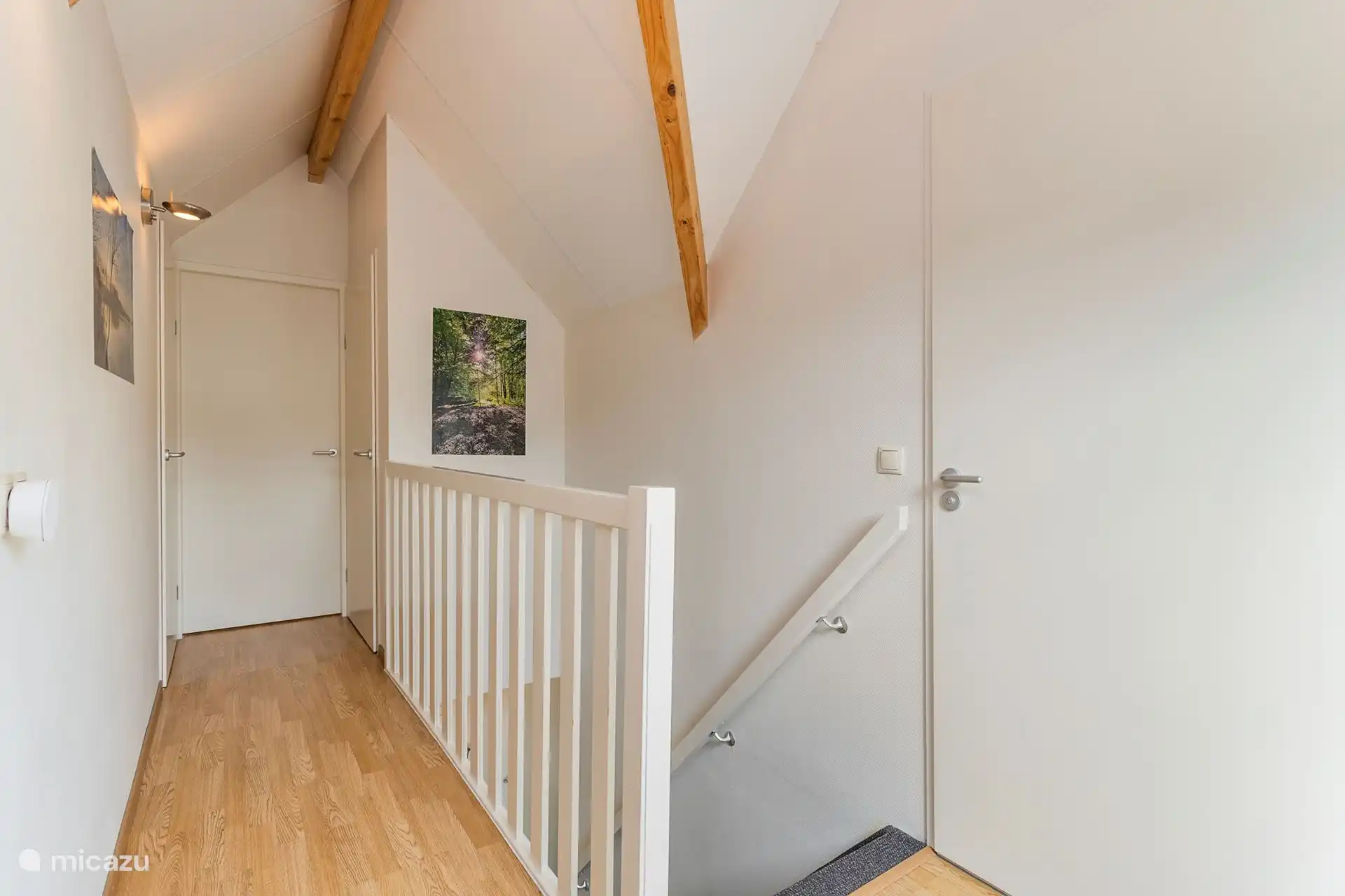 Flur zu den Schlafzimmern und dem Badezimmer