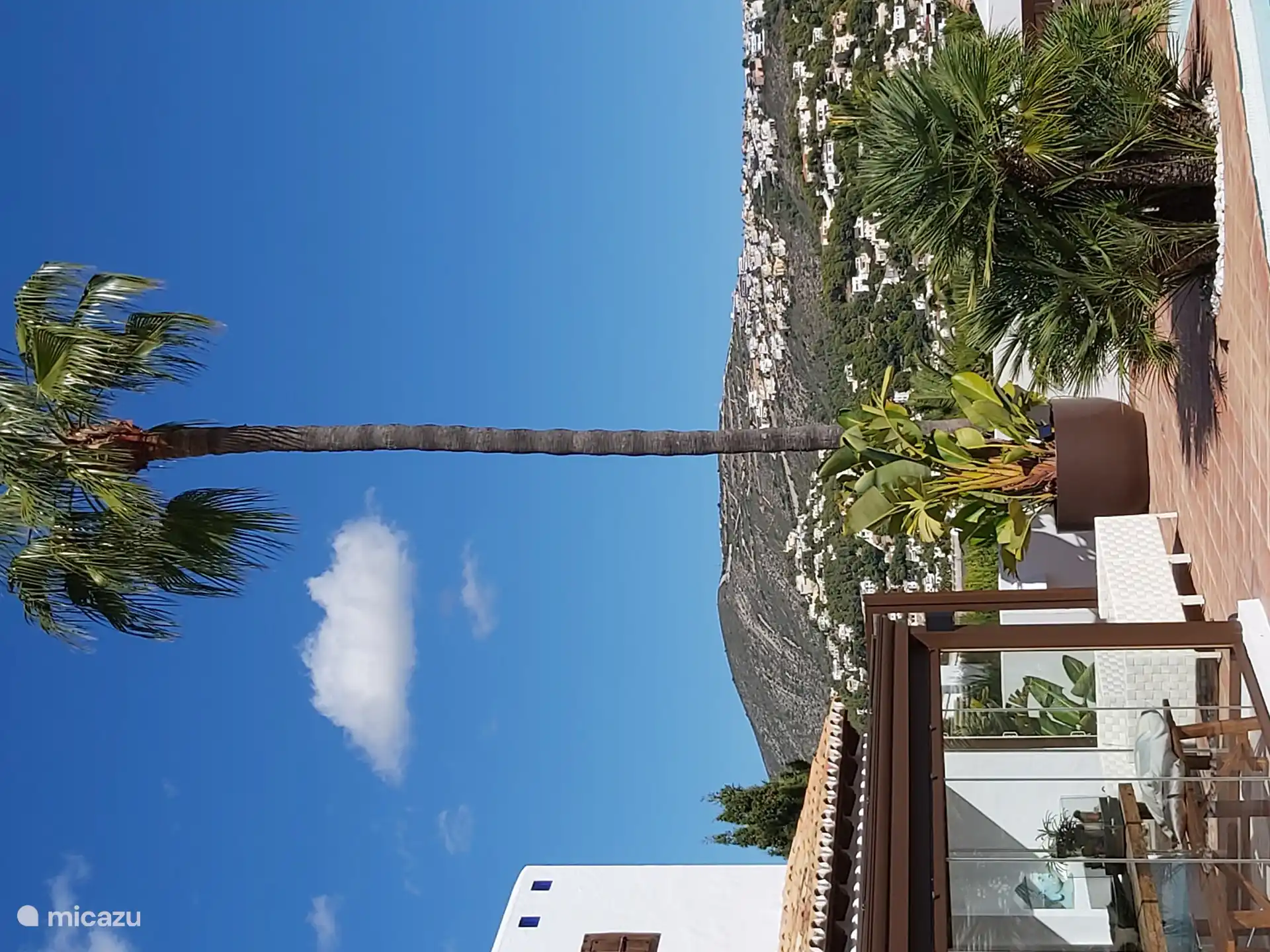 Blick auf die Casa Zenzez 