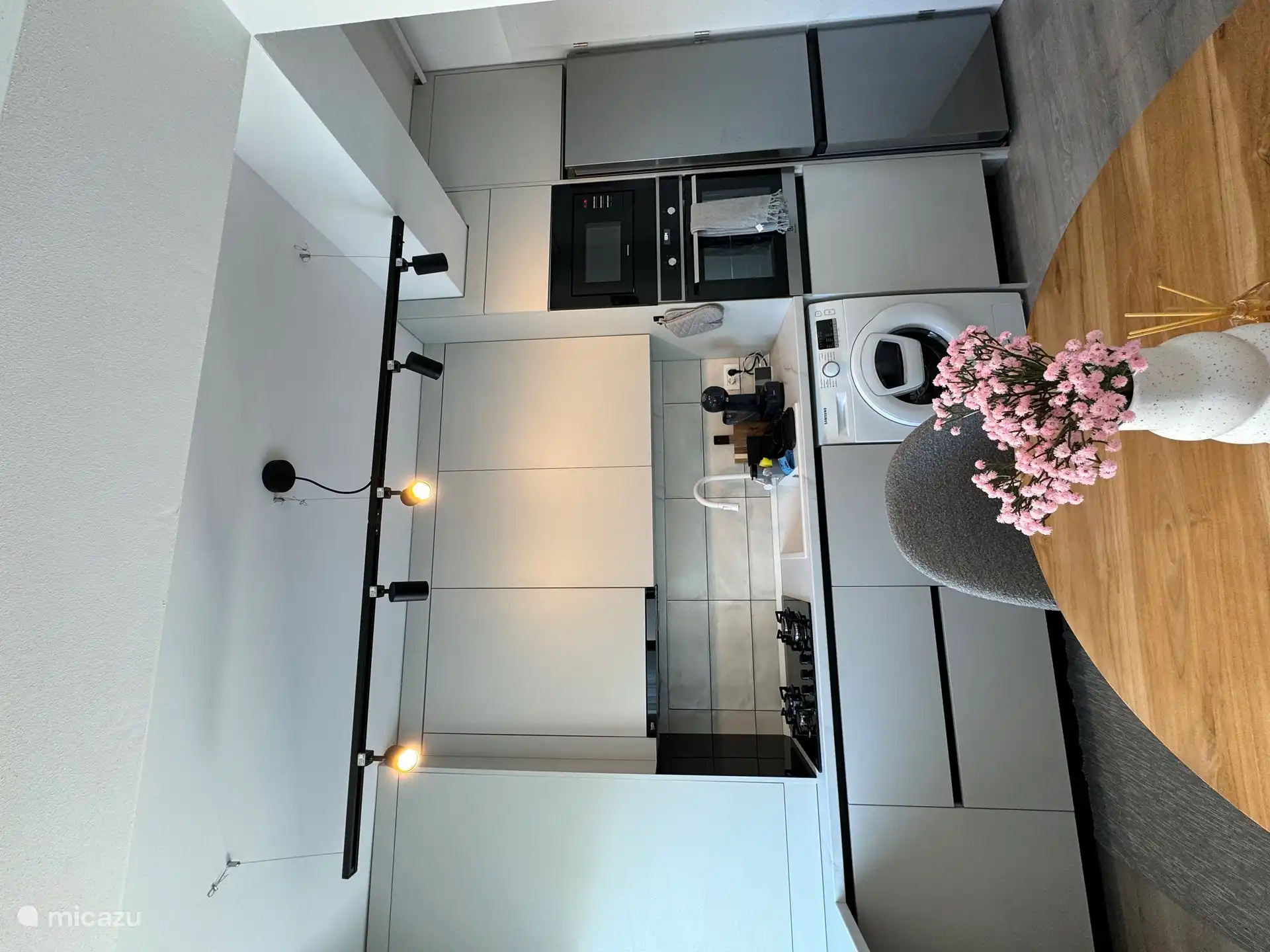 Küche und Esszimmer