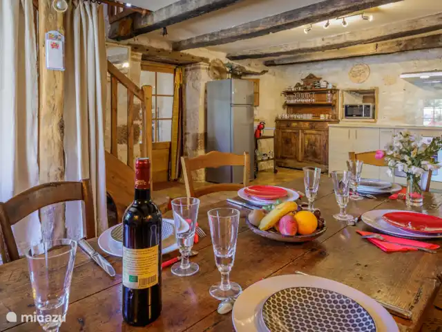 Paquinne en Francia, Lot, Porte-du-Quercy - casa vacacional Mesa de comedor