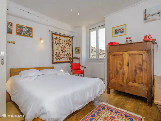 Paquinne en Francia, Lot, Porte-du-Quercy - casa vacacional El dormitorio