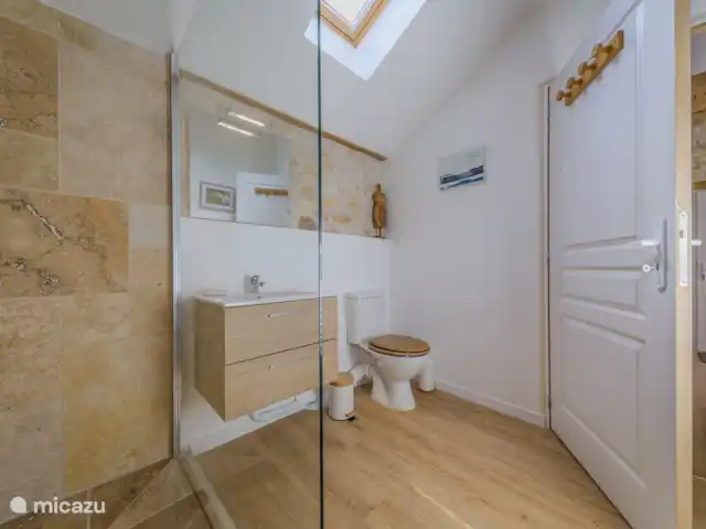 Paquinne en Francia, Lot, Porte-du-Quercy - casa vacacional Baño
