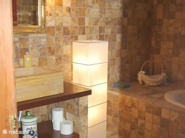 vakantiehuis huren in Spanje, Catalonië, L'Ampolla – Toren Hoofdbadkamer op de eerste verdieping