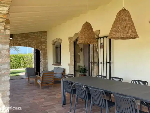 vakantiehuis huren in Spanje, Catalonië, L'Ampolla – Toren Veranda met tafel voor 10 personen en zithoek