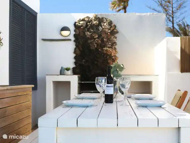 The Beach House (nouvelle inscription) | Espagne, Fuerteventura, Corralejo - maison de vacances Nos clients adorent pouvoir vivre dehors et faire un barbecue.
