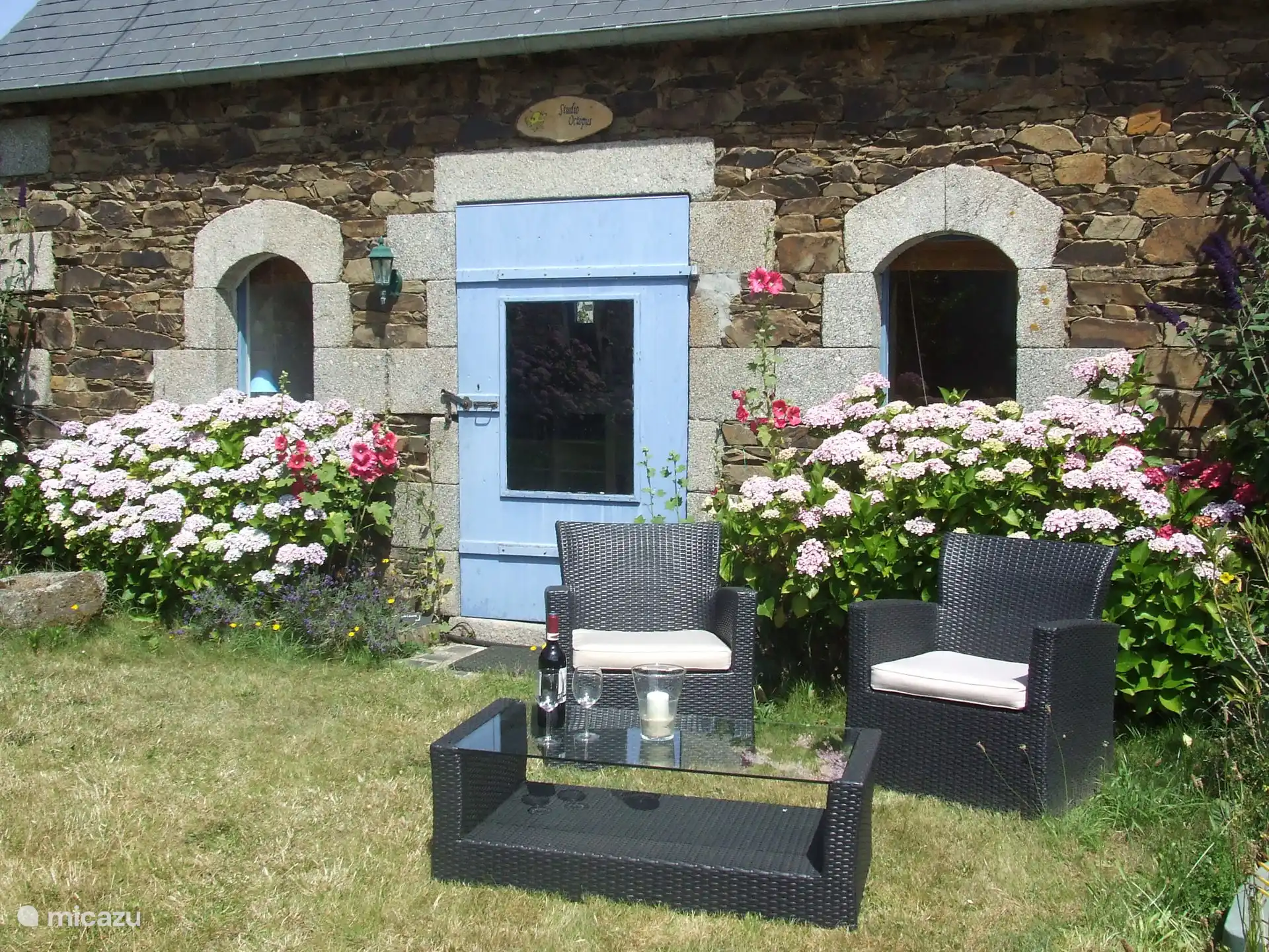 Culture & histoire, France, Côtes-d'Armor, Hengoat, studio Studio Octopus