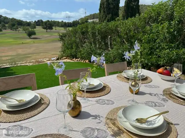 Casa Ibiza Golf | Espagne, Ibiza, Santa Eulalia - maison mitoyenne table avec vue