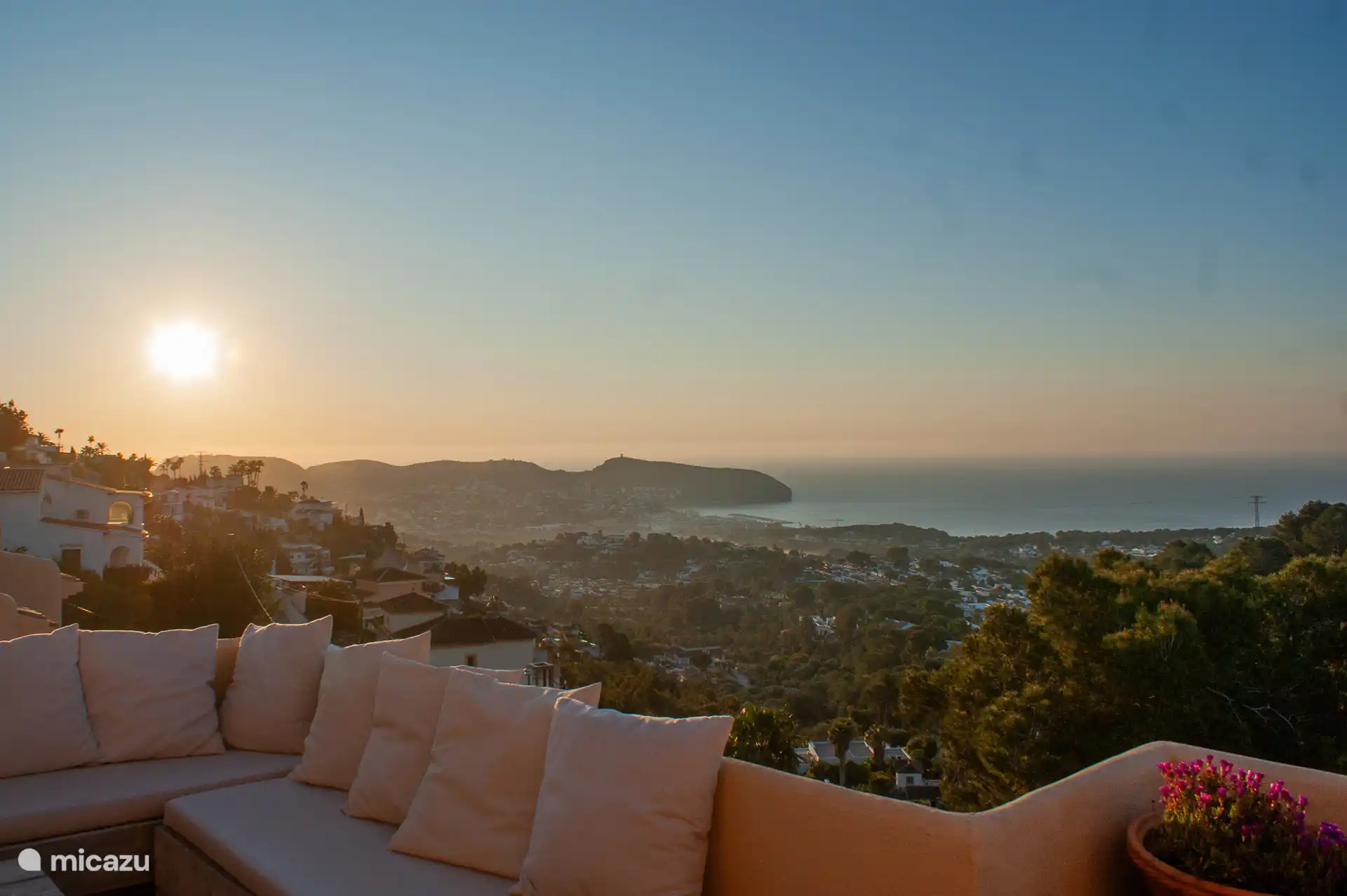 Uniek uitzicht op elk moment van de dag.