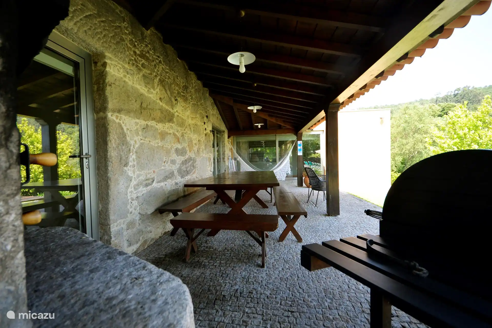 Überdachte Terrasse