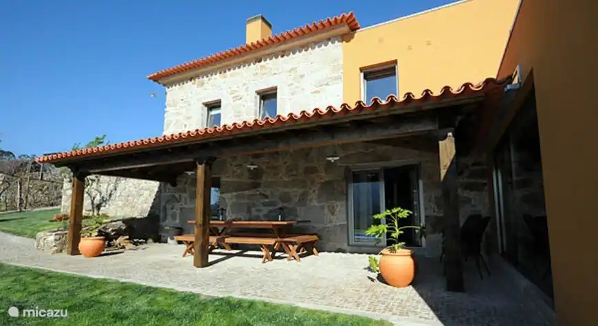 Überdachte Terrasse