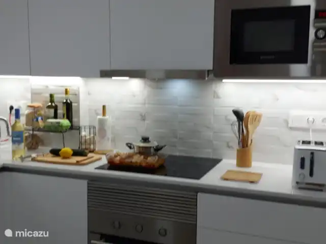 Your home away from home en España, Murcia, San Pedro del Pinatar - apartamento cocina bien equipada