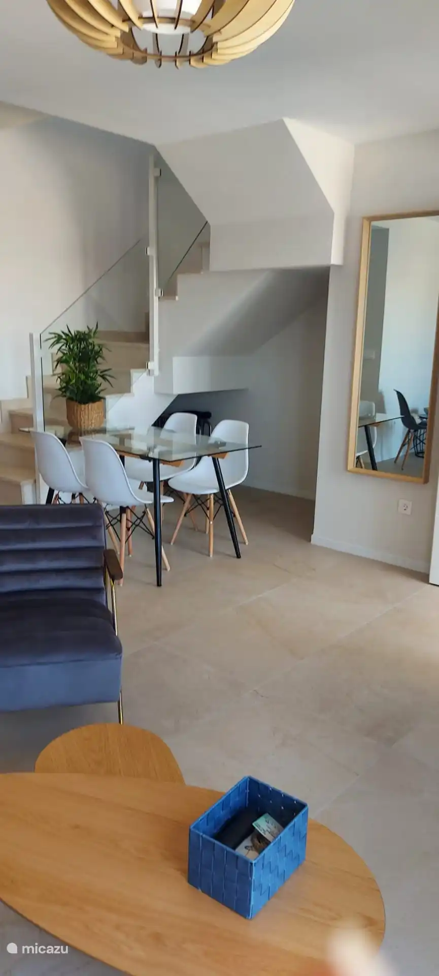 Wohnzimmer mit Essbereich