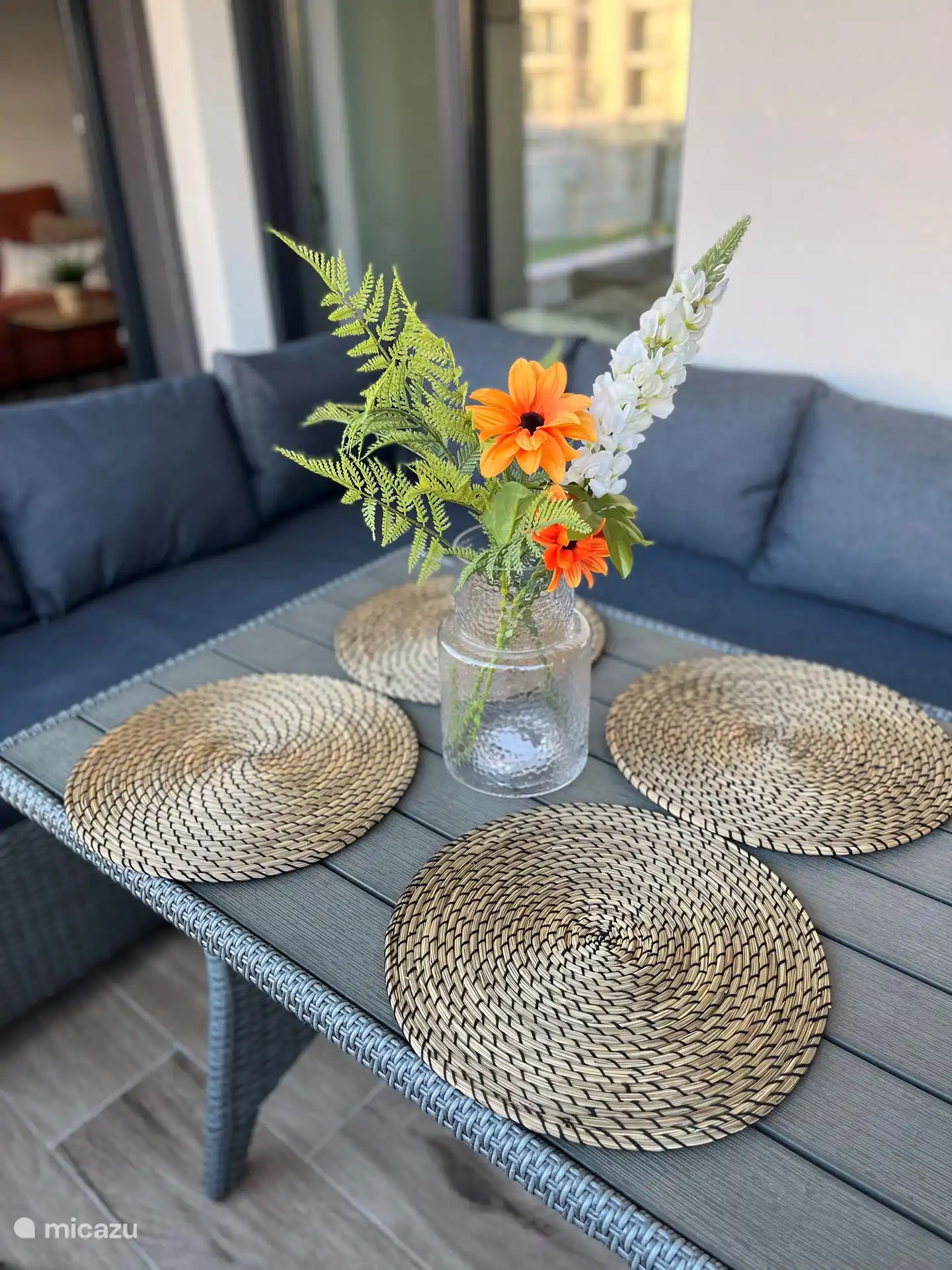 Gemütlichkeit auf dem Balkon