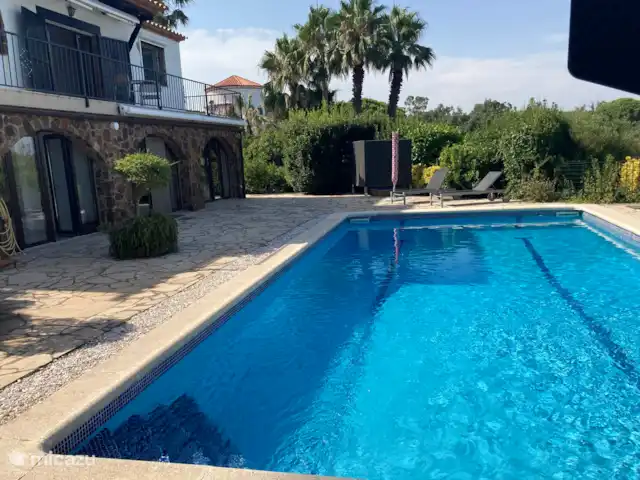 villa huren in Spanje, Costa Brava, Platja d'Aro – Villa met prachtig zeezicht en airco Heerlijk groot zwembad met zoutwater!