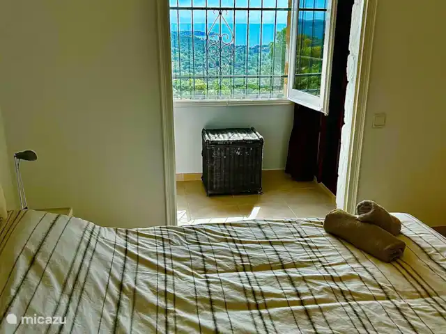 villa huren in Spanje, Costa Brava, Platja d'Aro – Villa met prachtig zeezicht en airco Zeezicht vanuit de slaapkamer