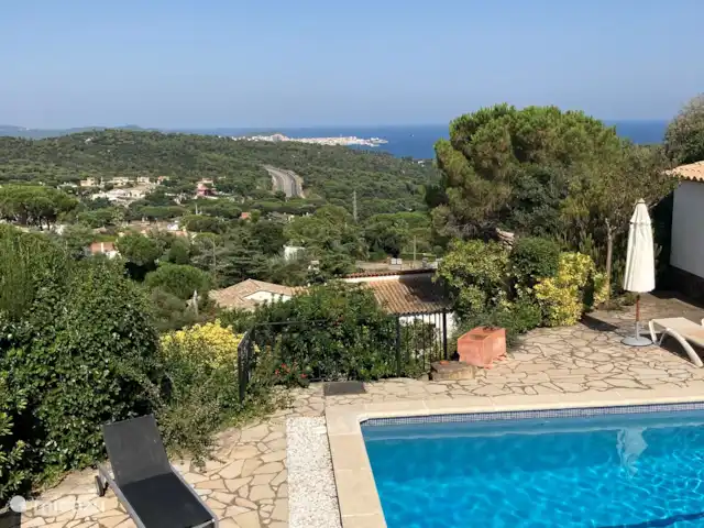 villa huren in Spanje, Costa Brava, Platja d'Aro – Villa met prachtig zeezicht en airco Prachtig zeezicht over platja daro en Palamos