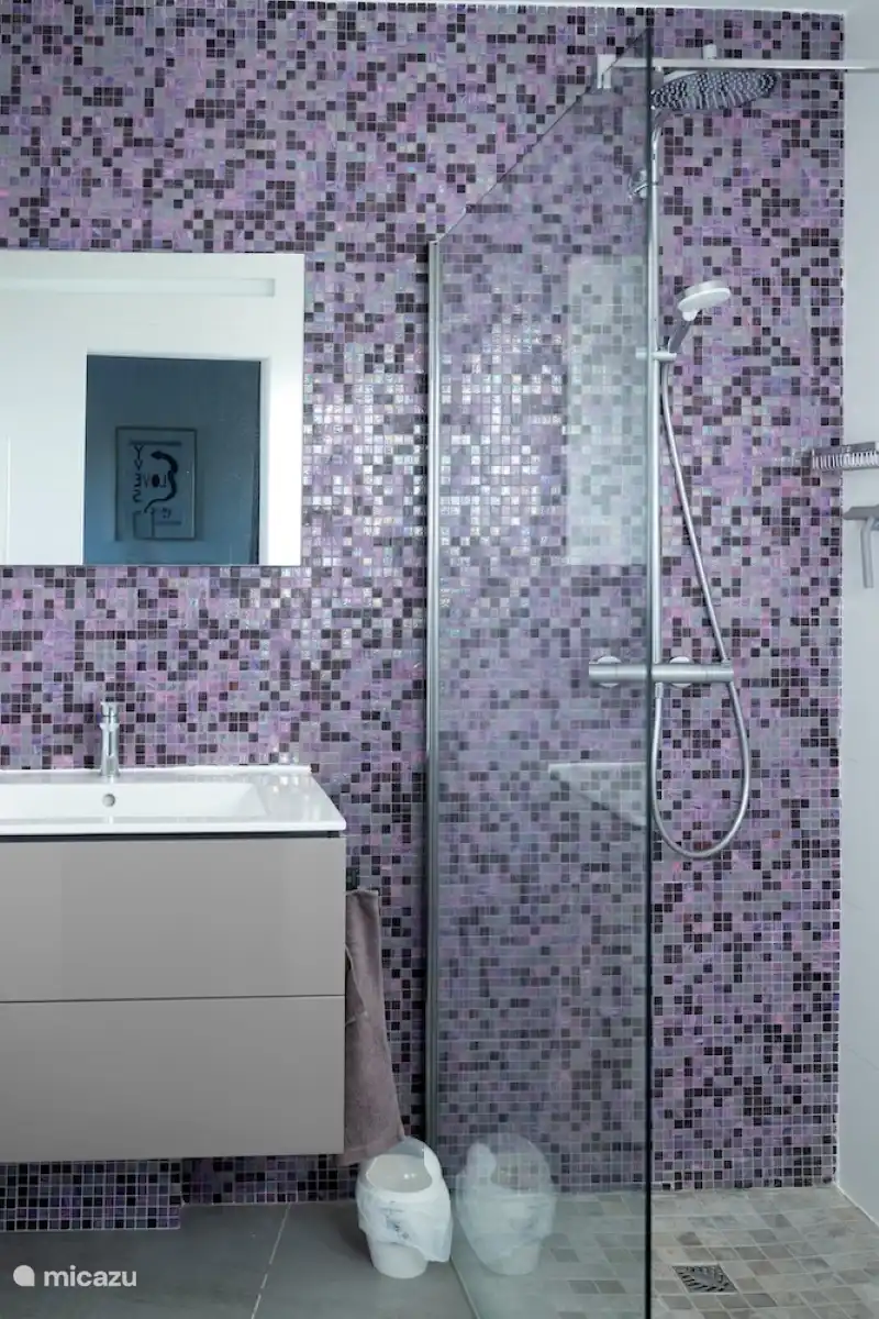 Dusche Italienne mit Waschbecken Schlafzimmer 3