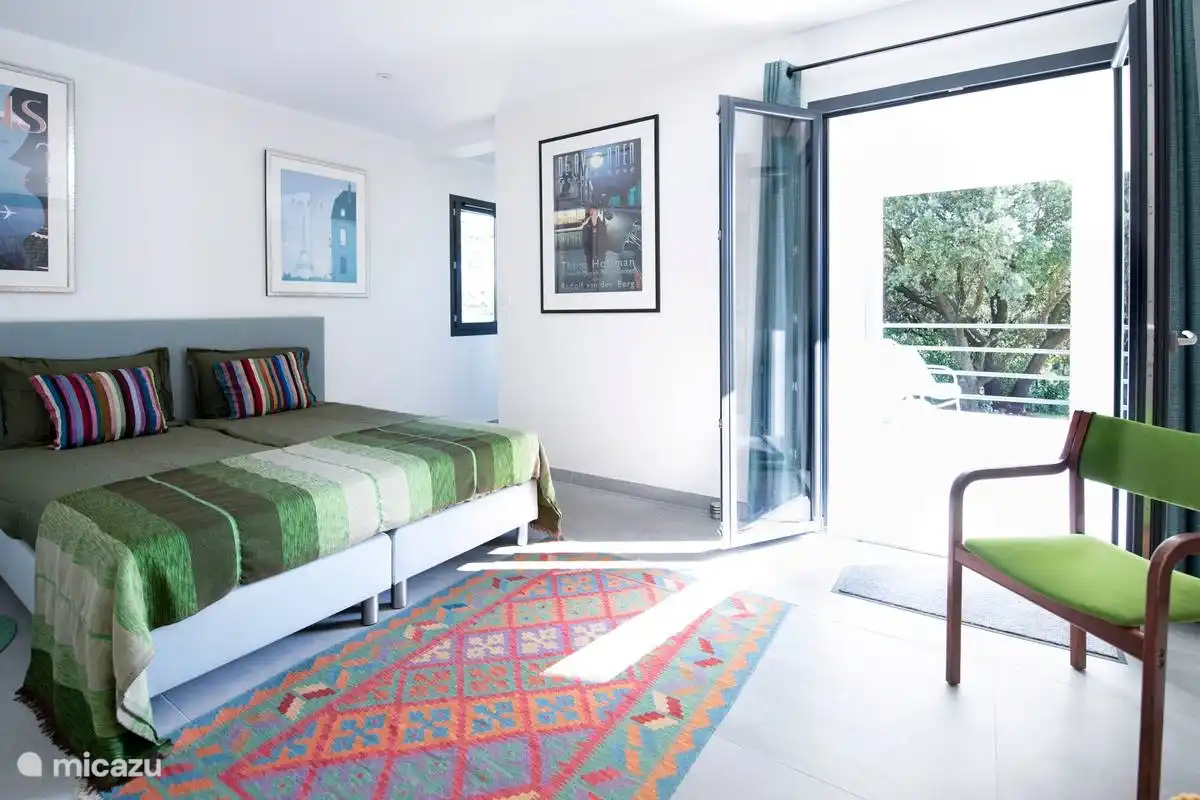 Schlafzimmer 1 Erdgeschoss mit Dusche Italienne