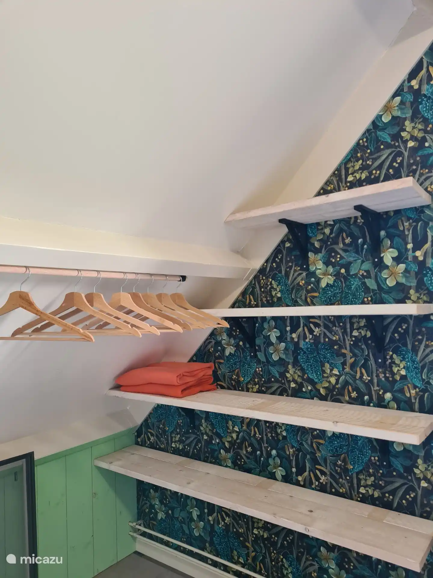 Schöne offene Schränke