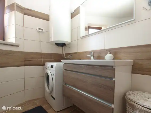 vakantiehuis huren in Kroatië, Istrië, Zminj – Huis Galant badkamer