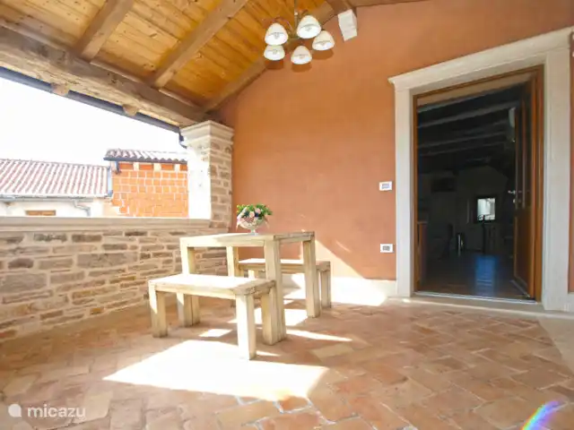 vakantiehuis huren in Kroatië, Istrië, Zminj – Huis Galant terras