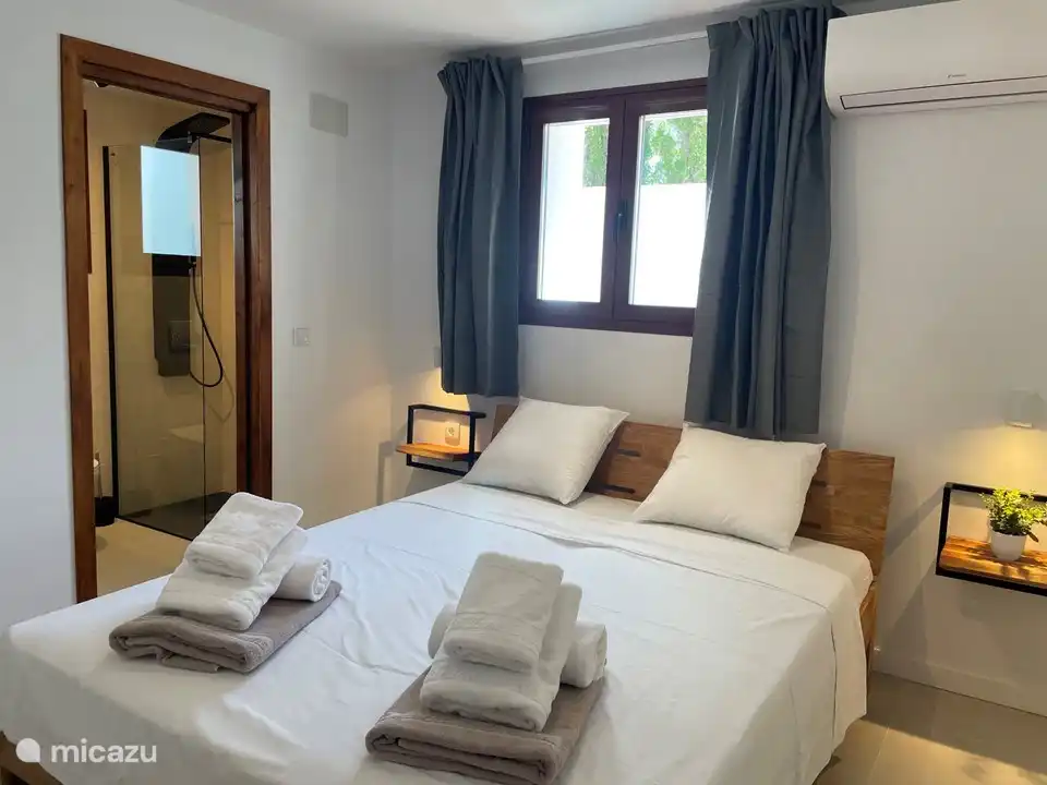 Cada cuarto tiene su propio baño