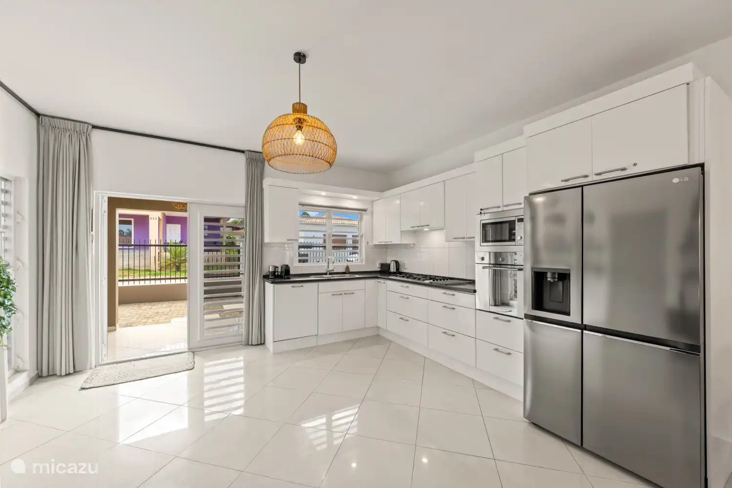 Küche voll ausgestattet