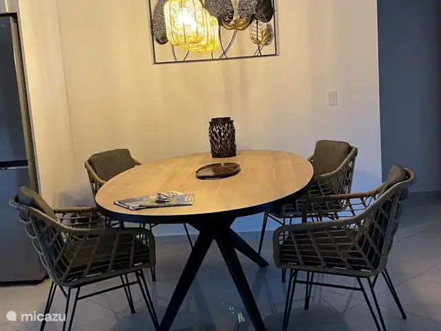 Kas Haddock huren in Curaçao, Banda Ariba (oost), Brakkeput Abou - villa Eethoek binnen